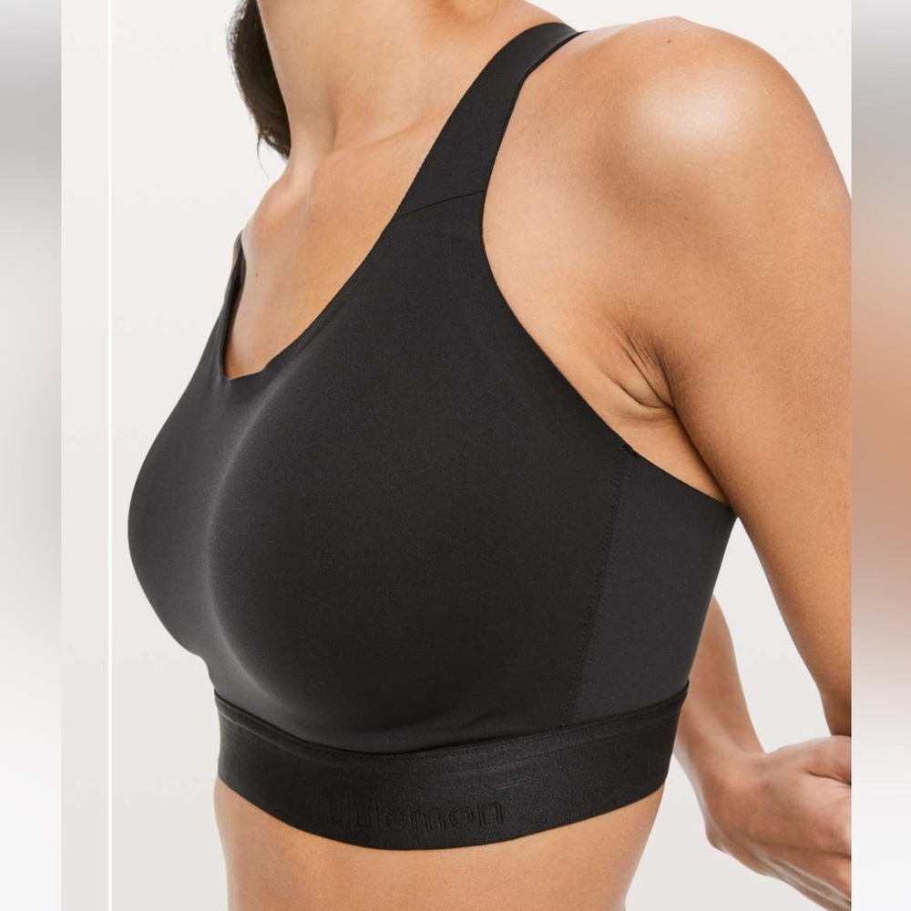 * Lululemon black fine form convertible sports bra black size